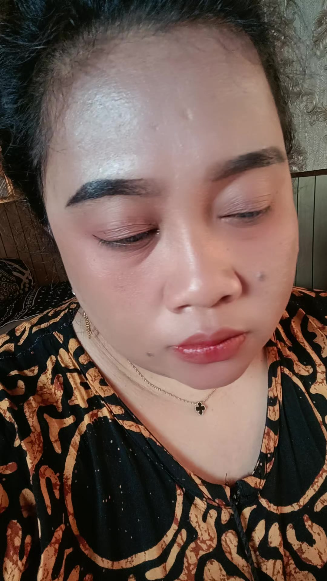 @Nayashoop