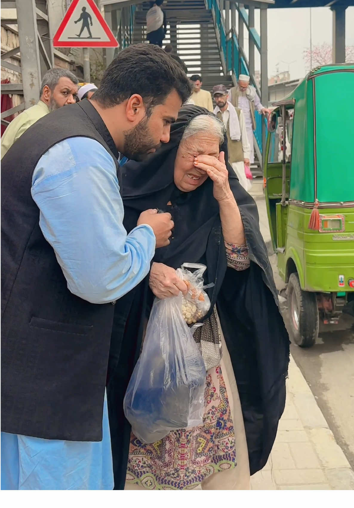@ZA Da Ghareeb Awaz foundation