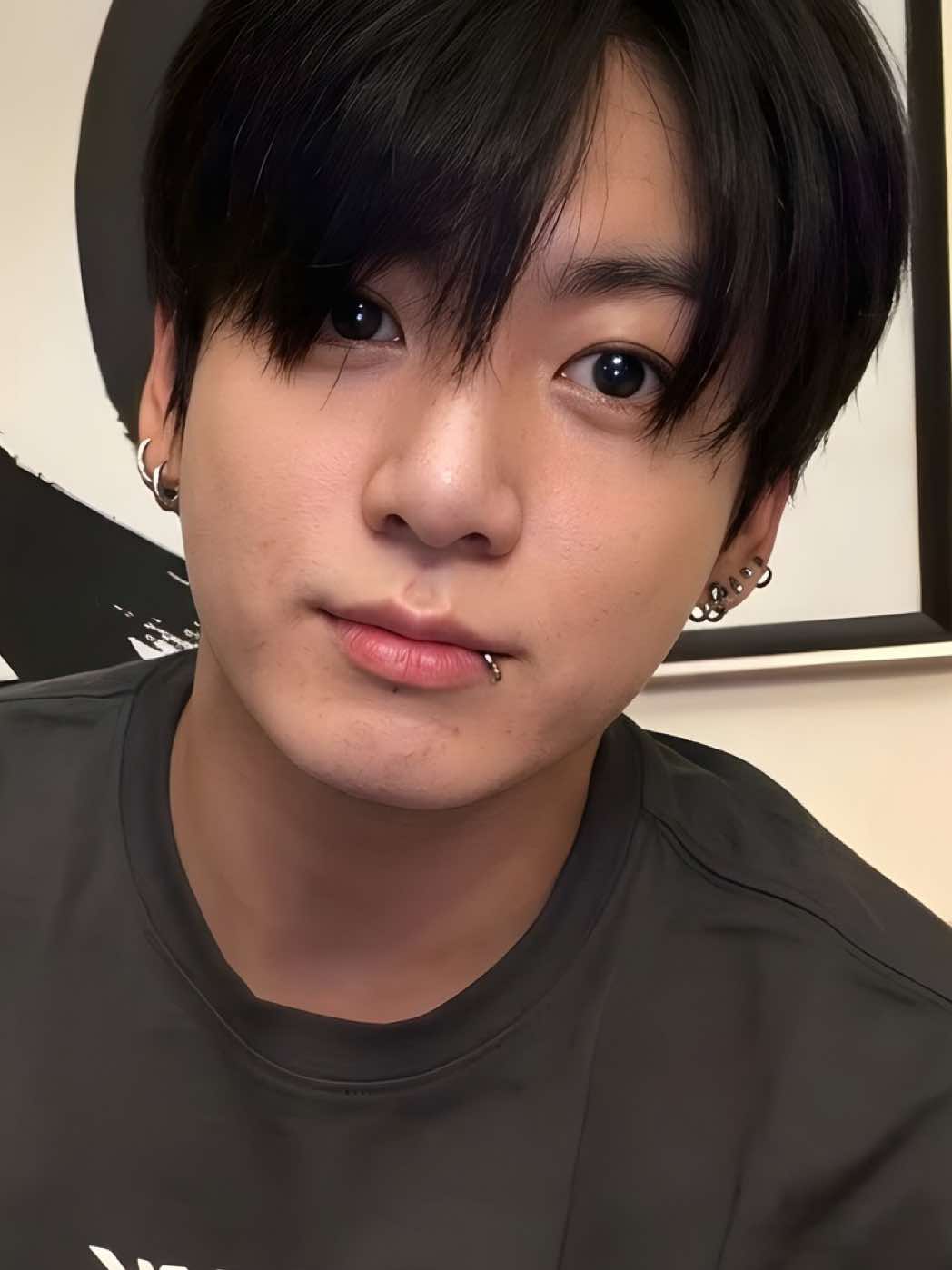 @⁷⟭⟬BTSVT𖧷&sup1;&sup3;