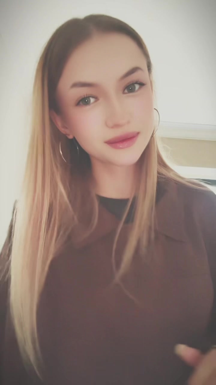 @аделька