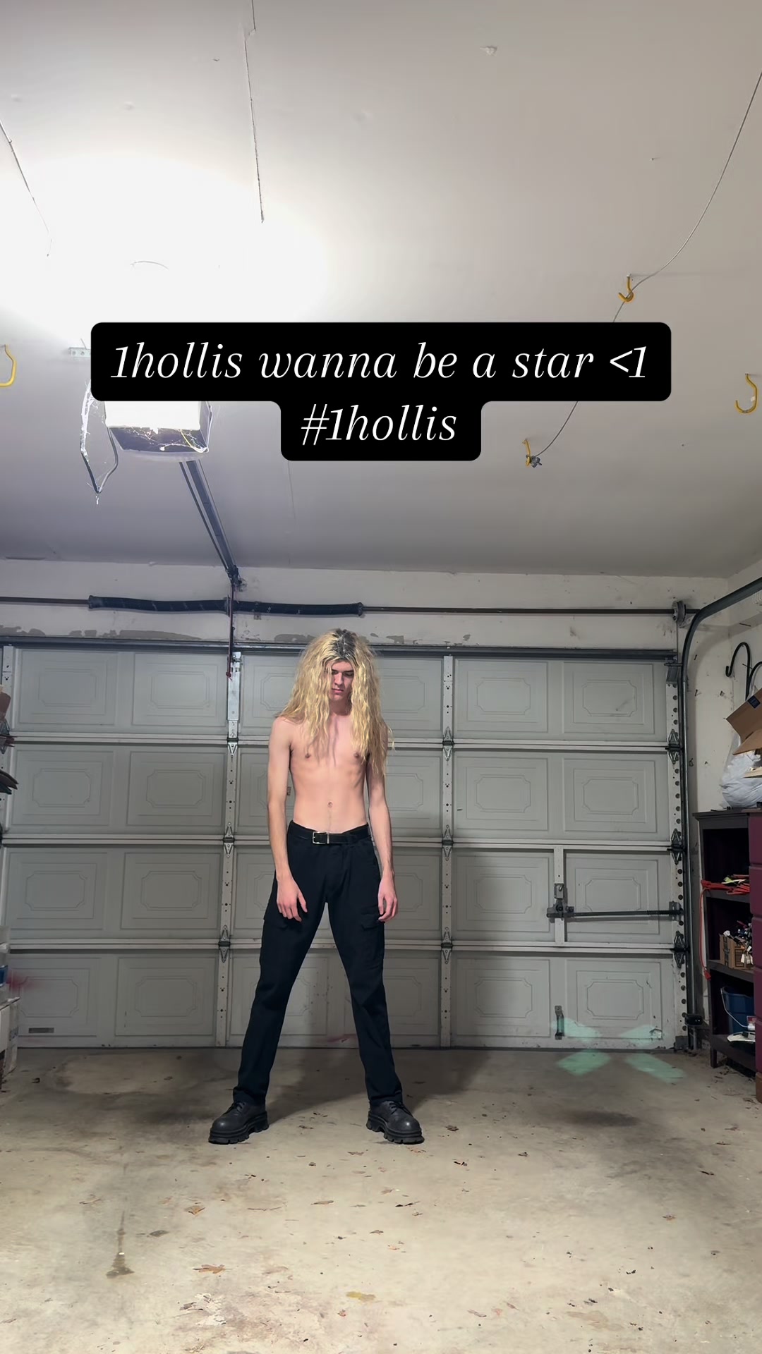 @1hollis