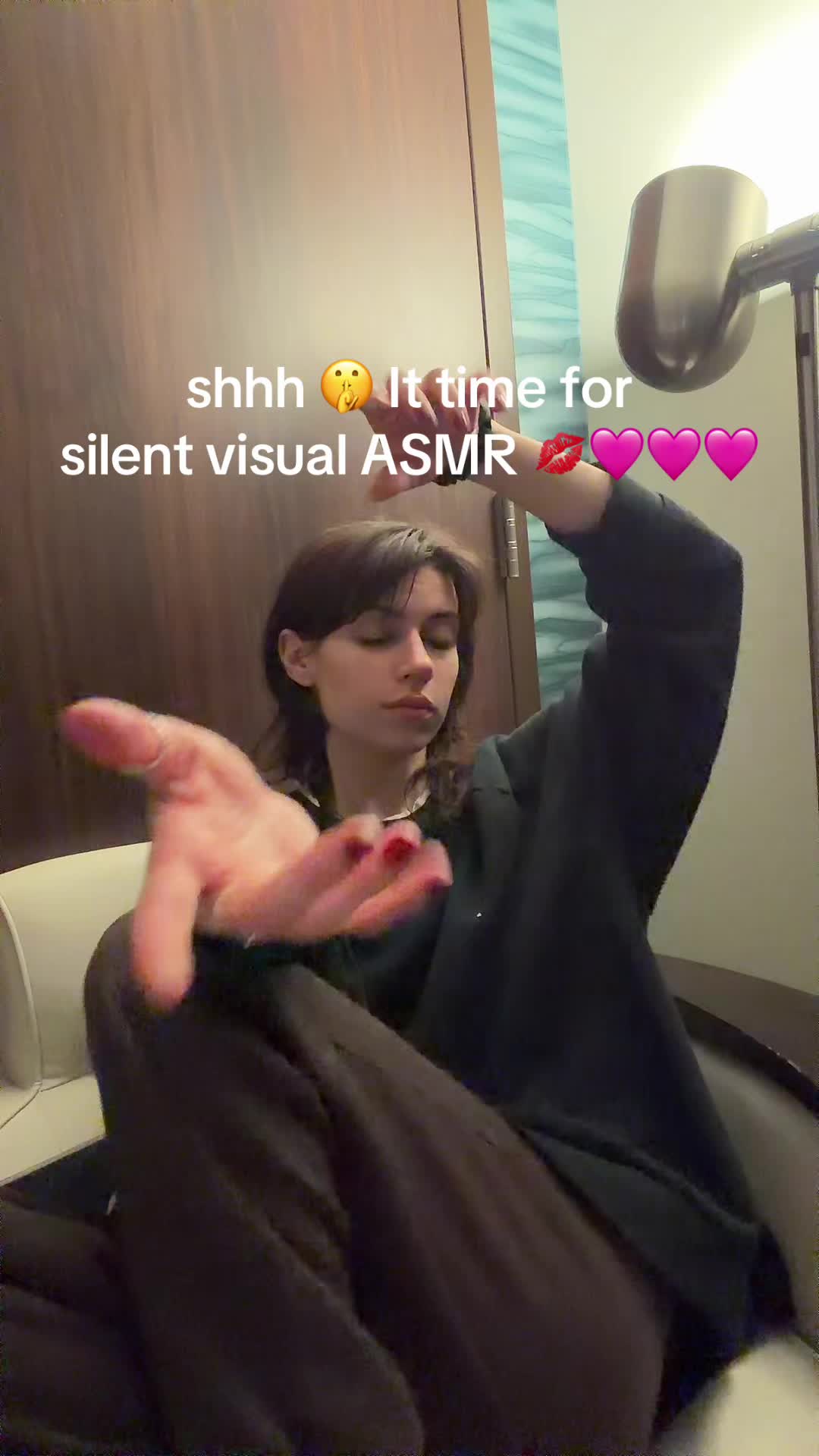 @CherryB ASMR 🍒🌸