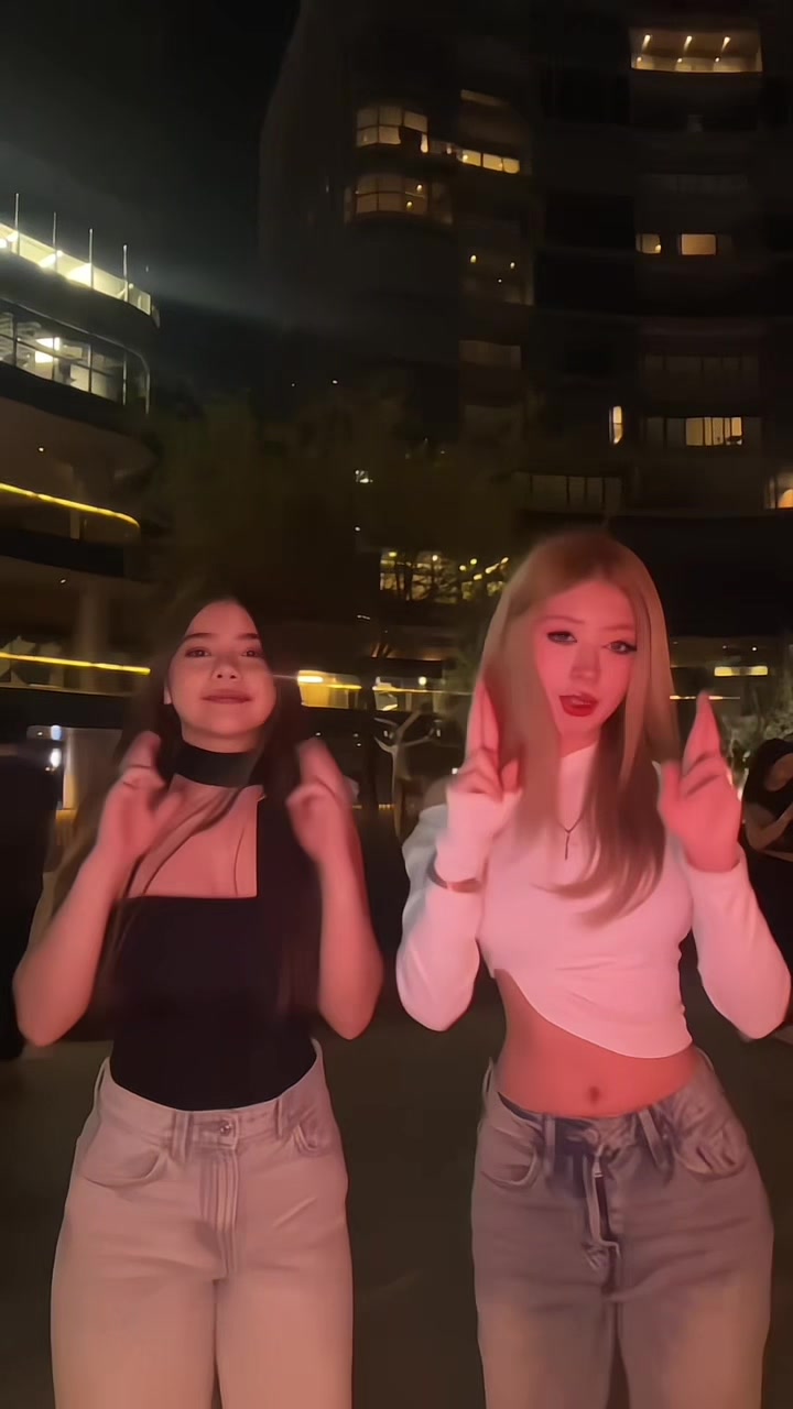 @𝐸𝓁𝒾𝓏𝒶