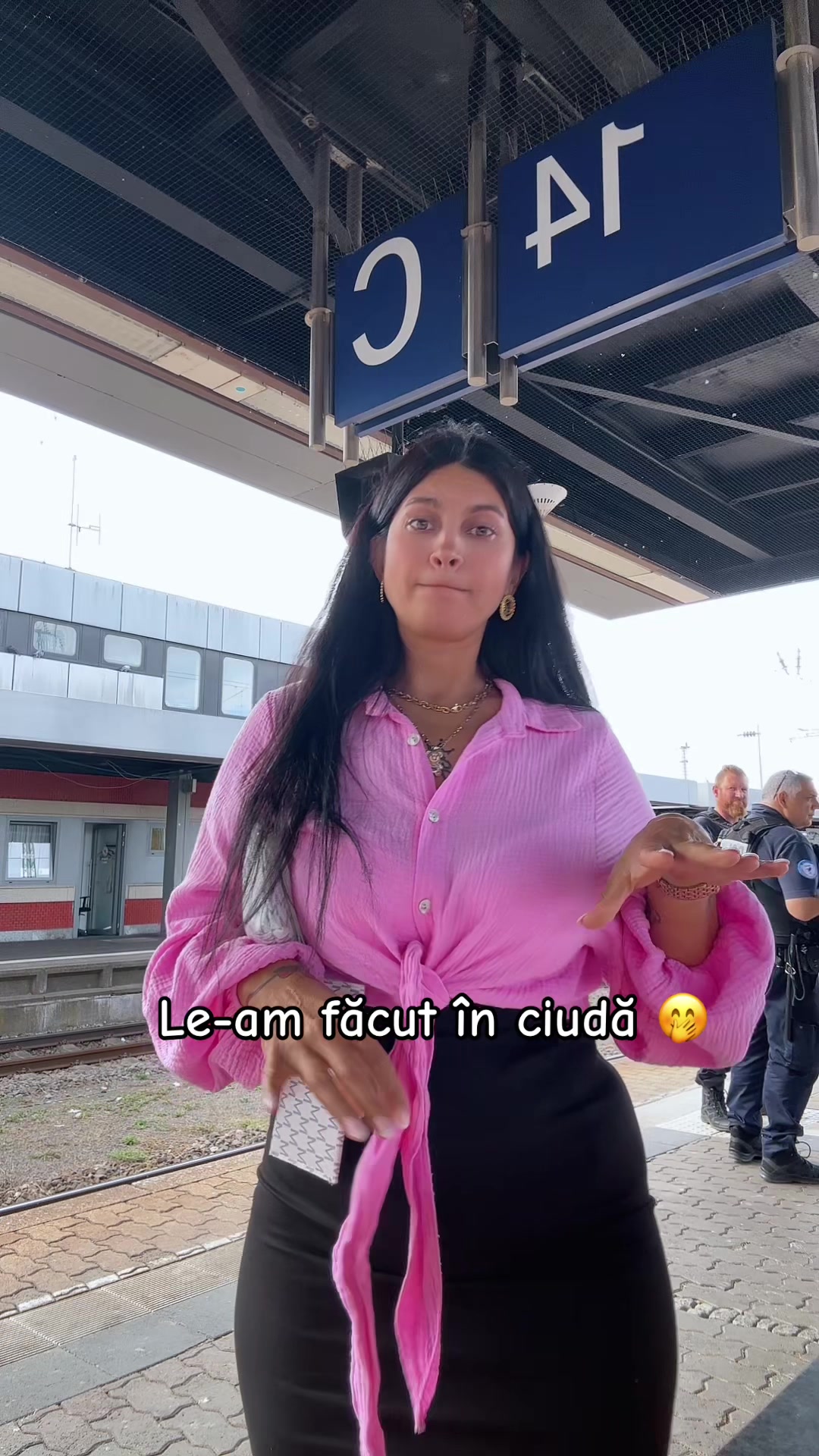 @Angela Lakatos