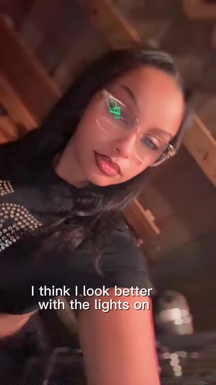 @ThaatGirlTy