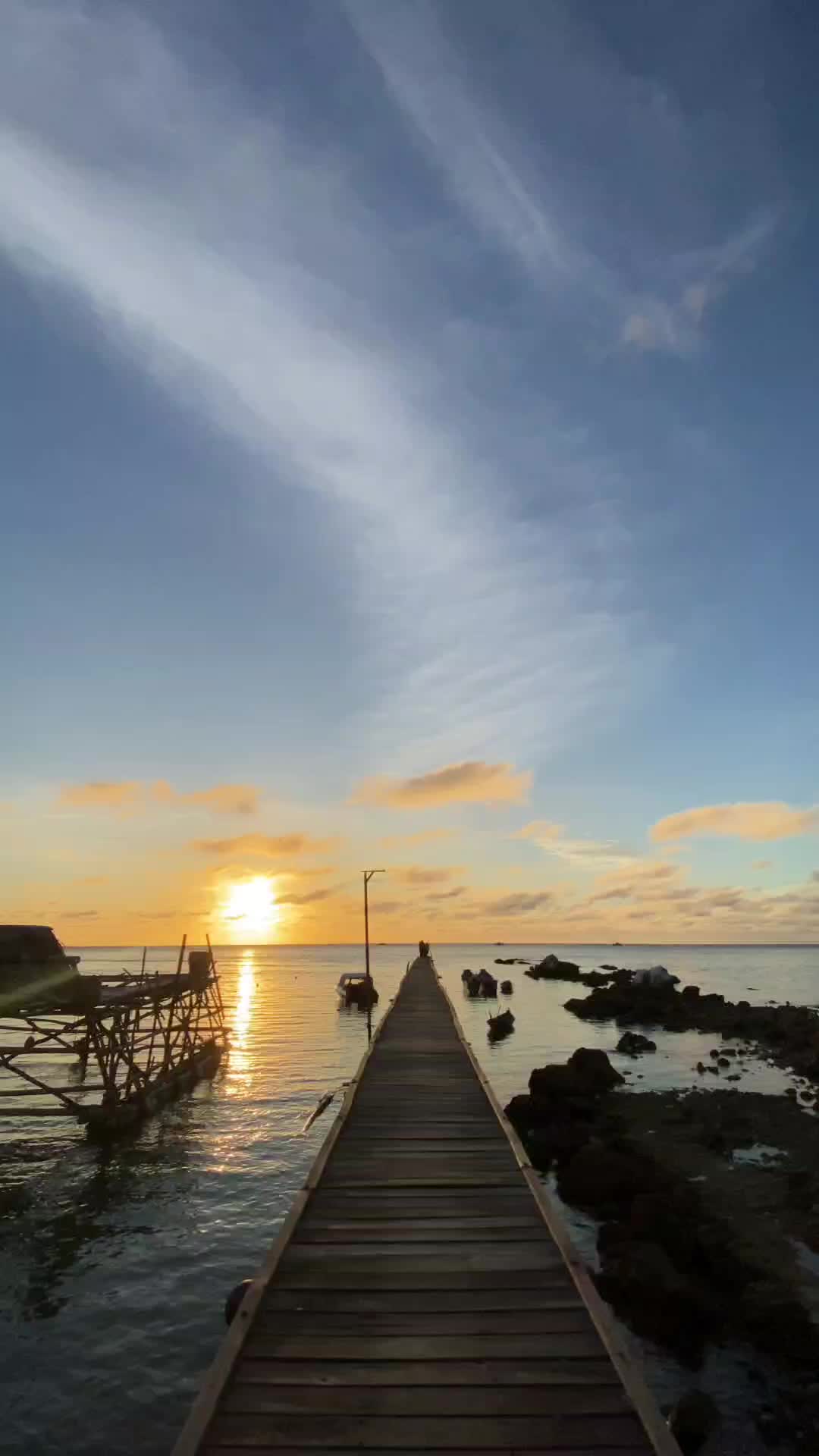 @lemukutan_island