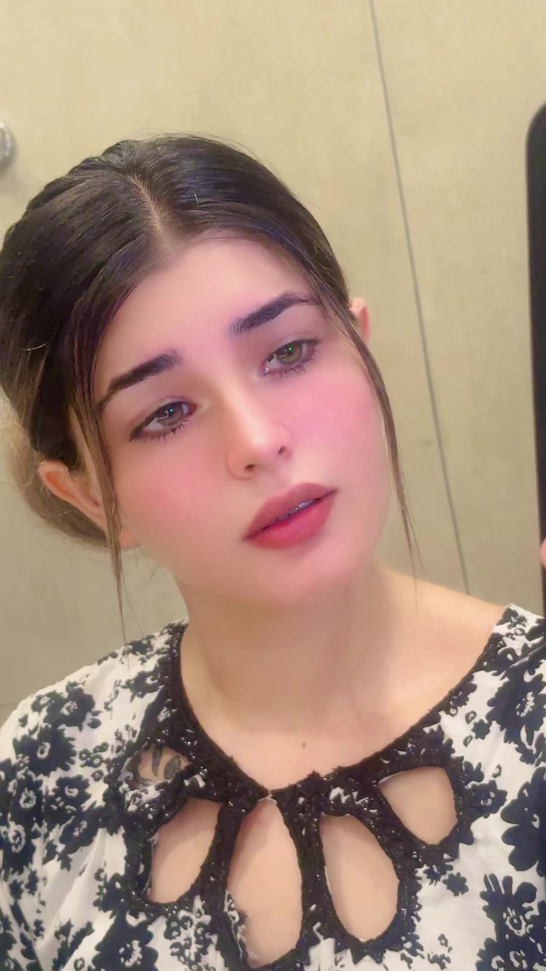 @Hayat Queen official 👑