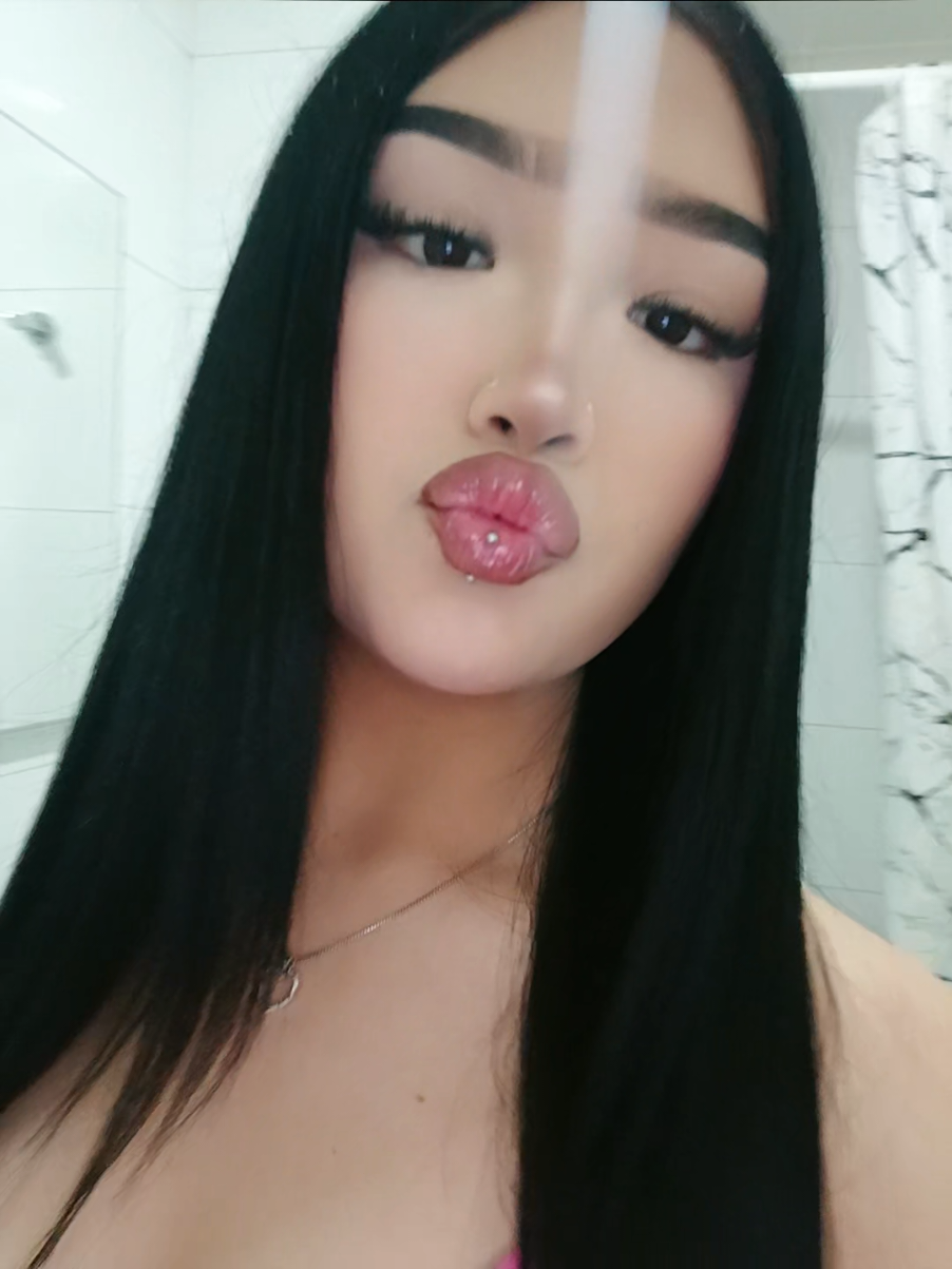 @𝓶𝓲𝓬𝓱𝓮𝓵𝓵 𝓯𝓵𝓸𝓻𝓮𝓼 🗝