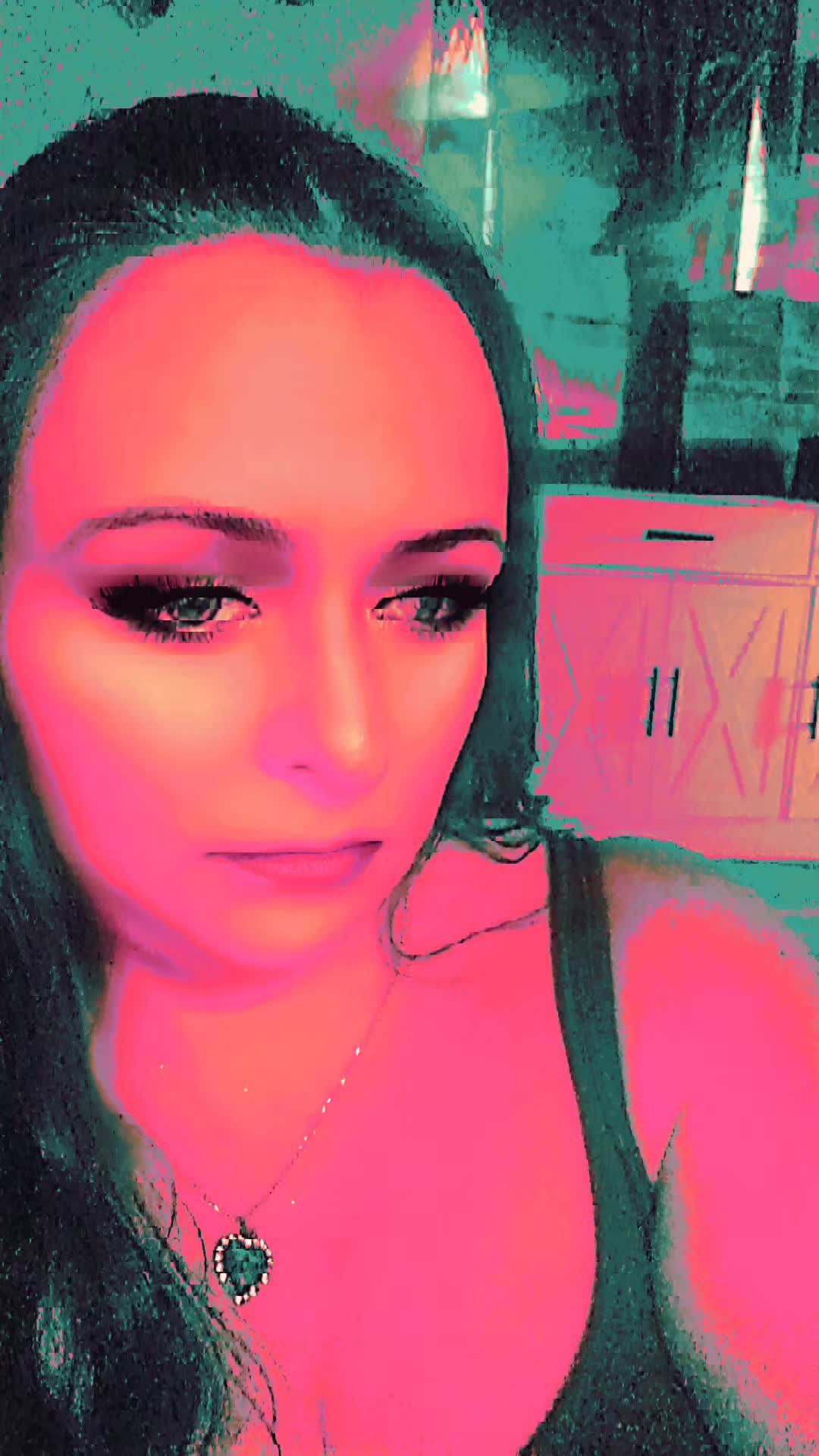 @KimCroft🧸🌹💙🎸🐋🐬🦋😈👻☘️🔥