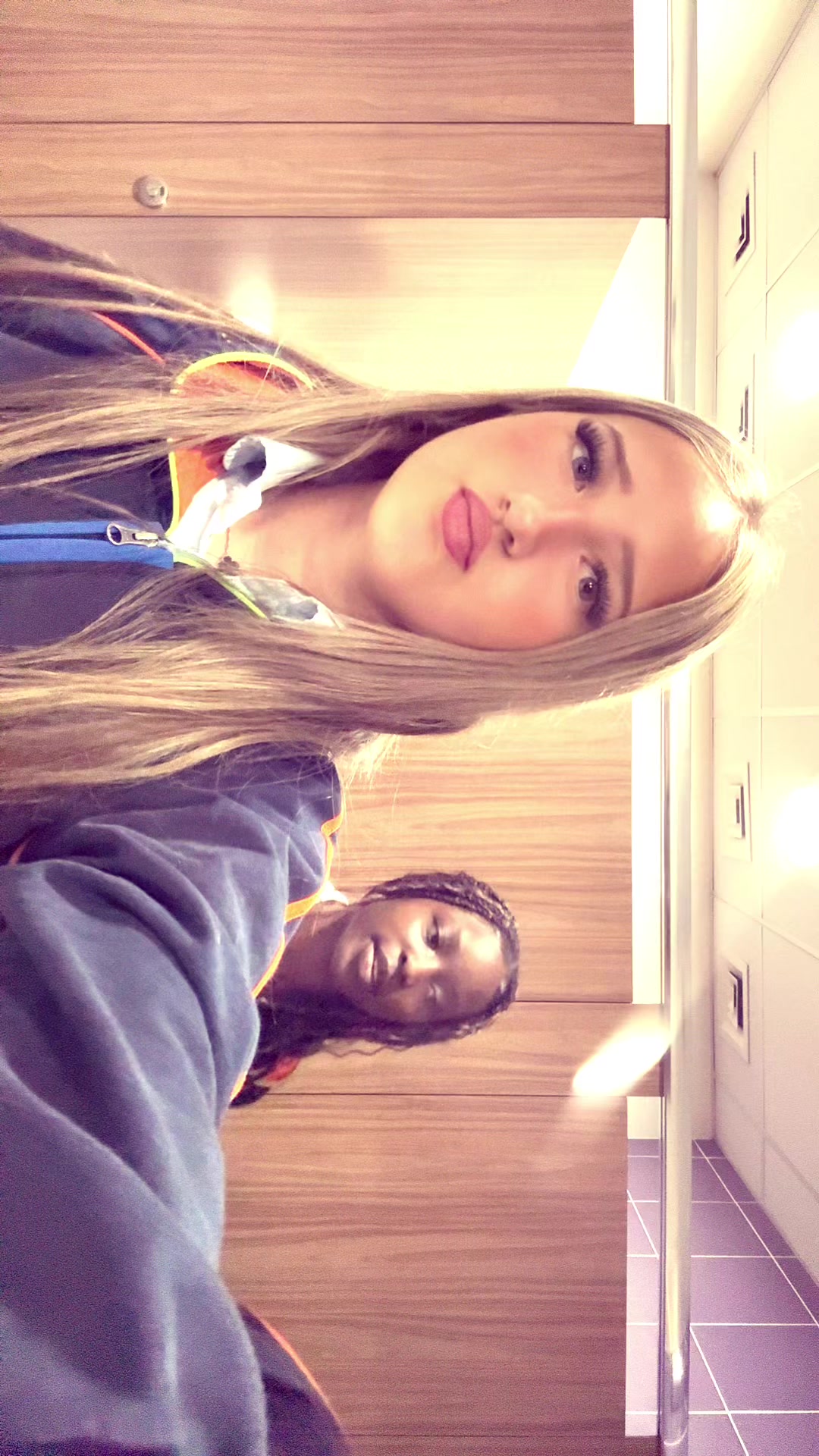 @kiarazaraad