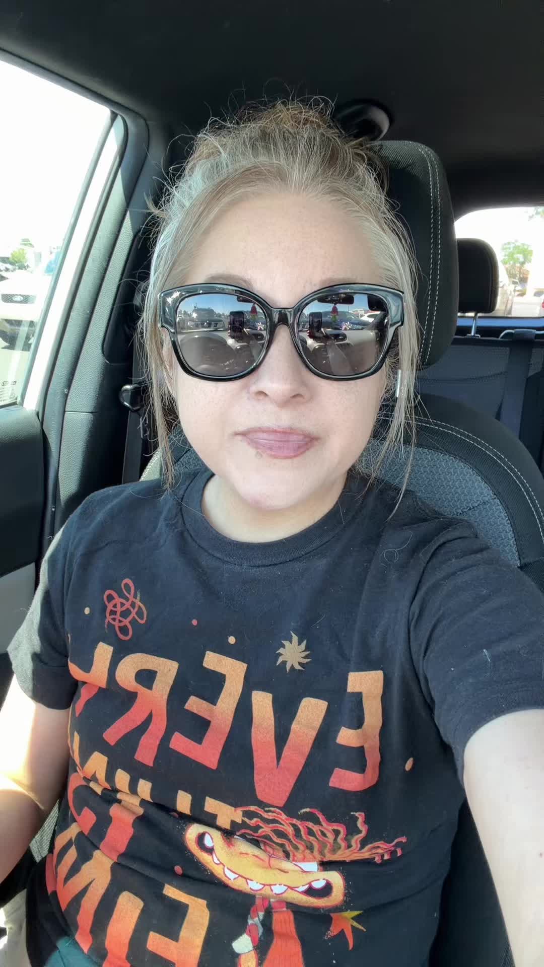 @Momx3ms