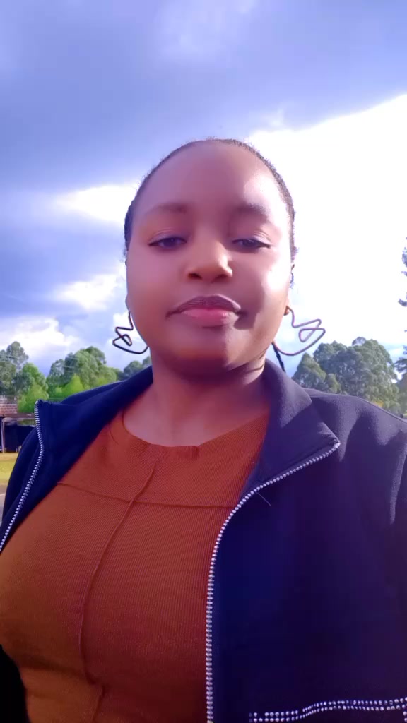 @Tinnah🦋❤️