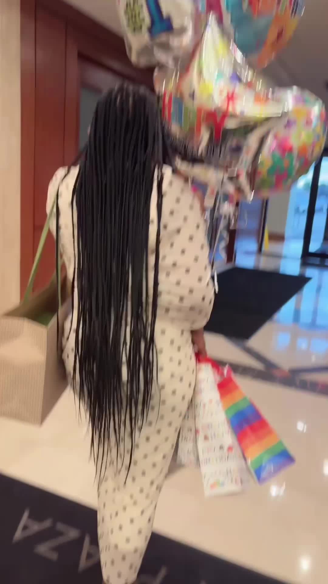 @GenevaTootieFrost