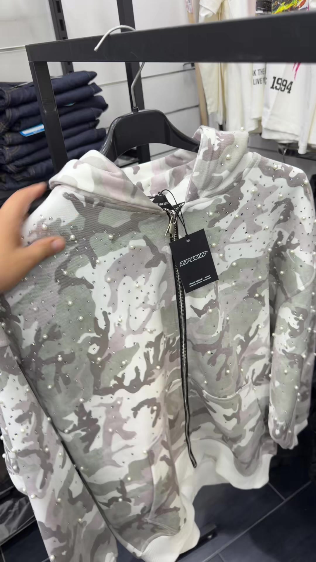 @AMEDEUS ABBIGLIAMENTO UOMO