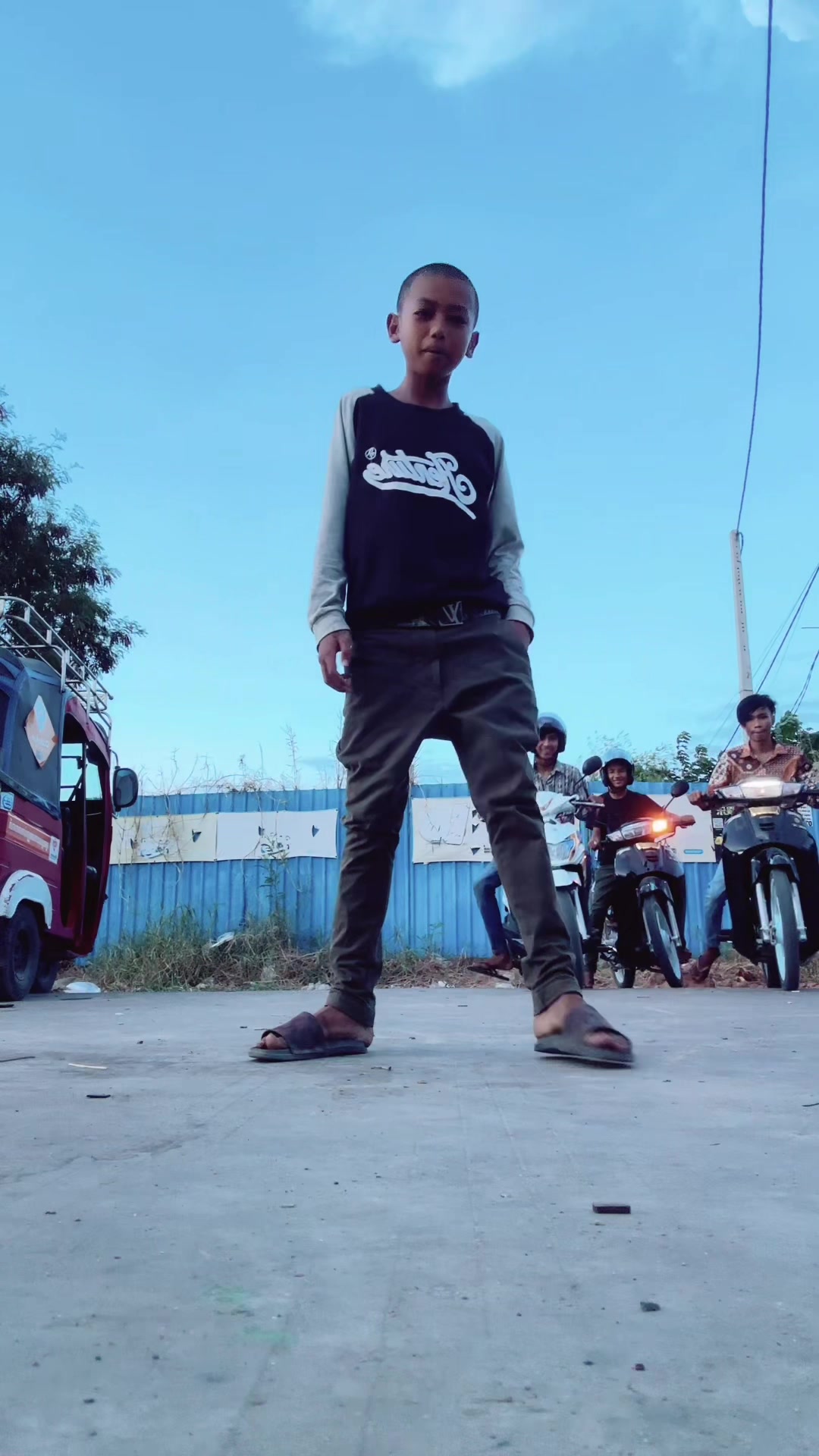 @Ahh Khochjit