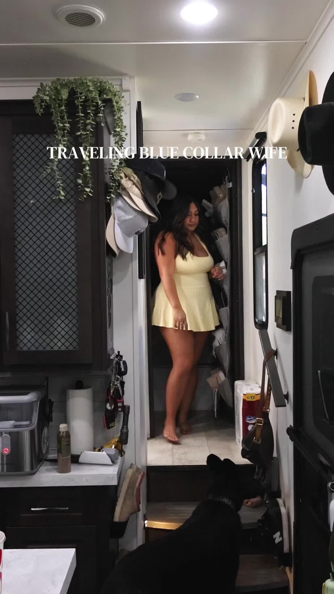 @Celine 🖤⚡️ RV housewife
