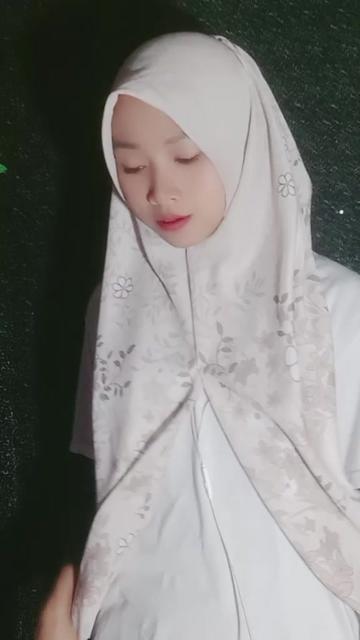 @𝗡𝘂𝗿🌻