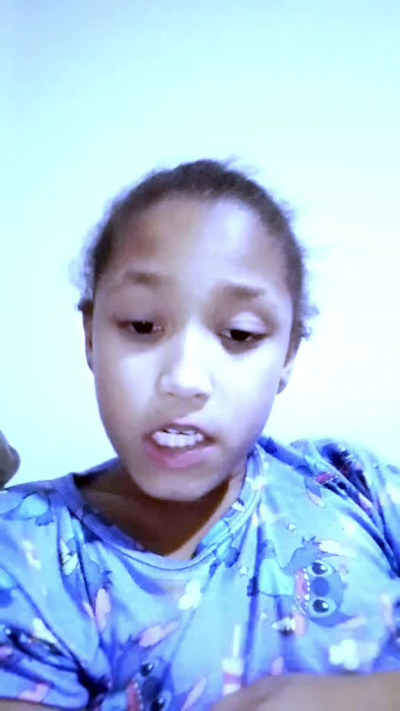 @Giovanna Iris