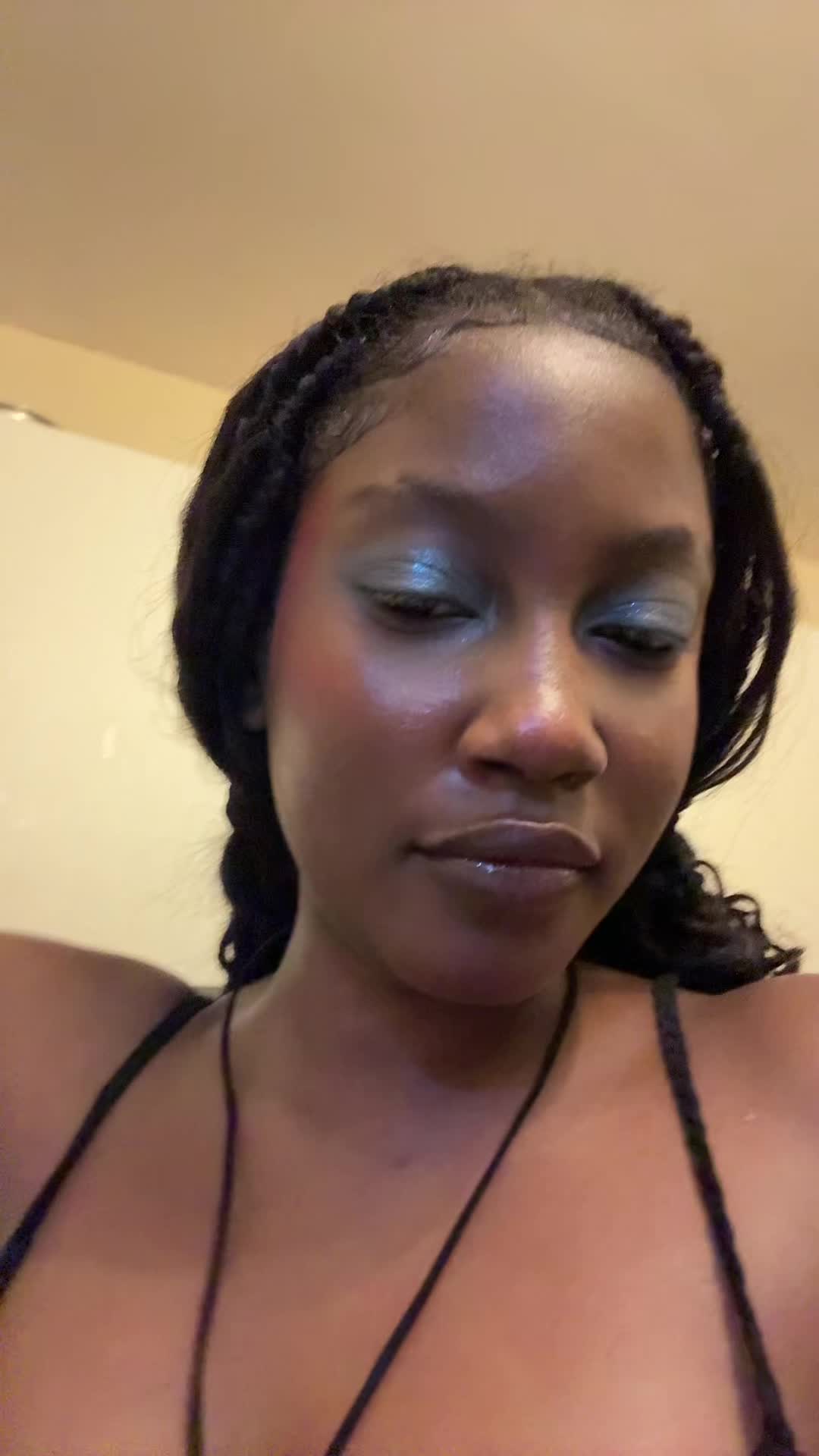 @Pretinha m&iacute;dia 🫦🔥💋