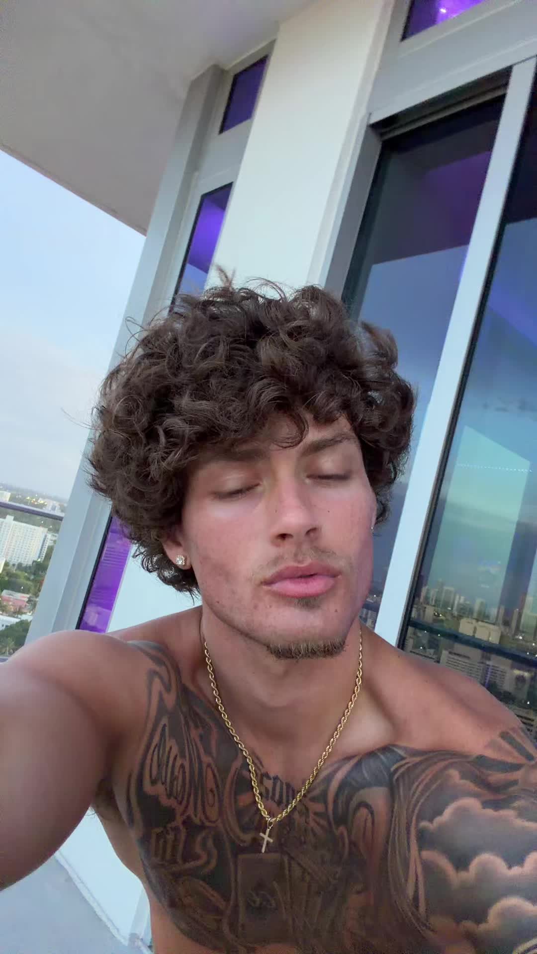 @idkaceakers