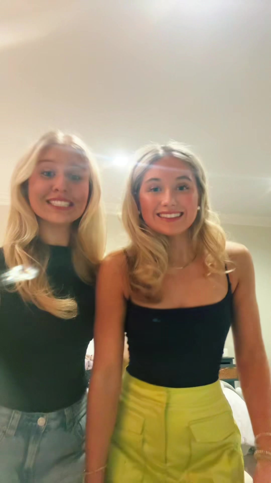 @Lillyholinga