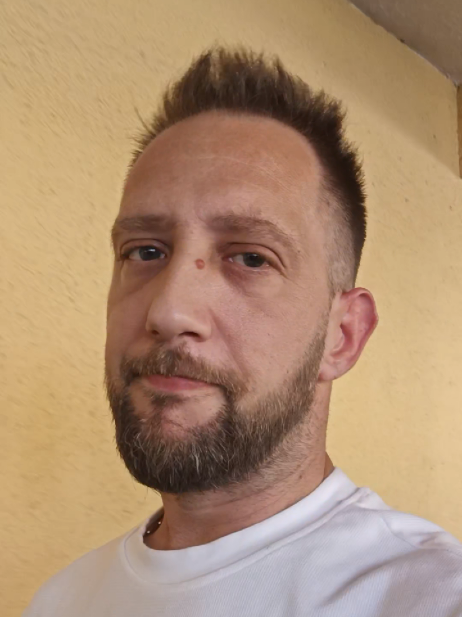 @Madrile