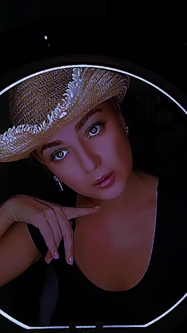 @TeenaMarie