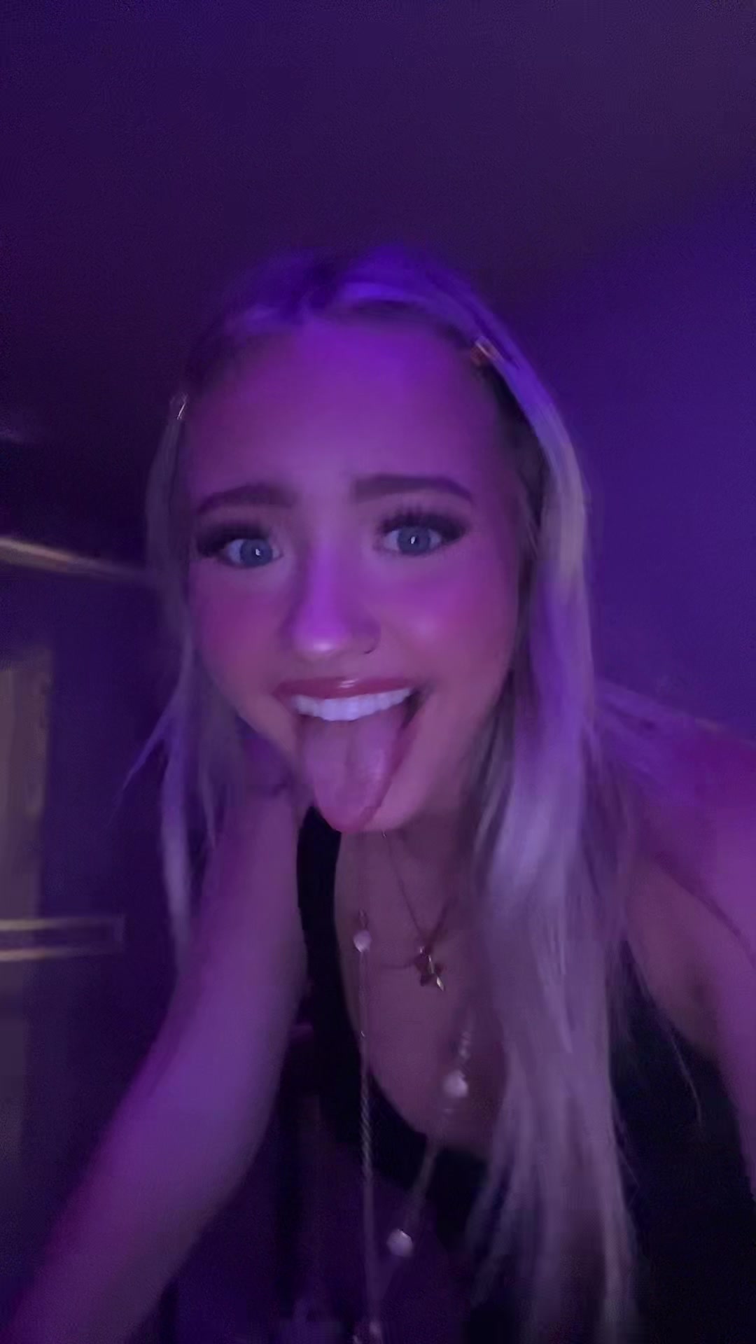 @pinkunicornglitter49
