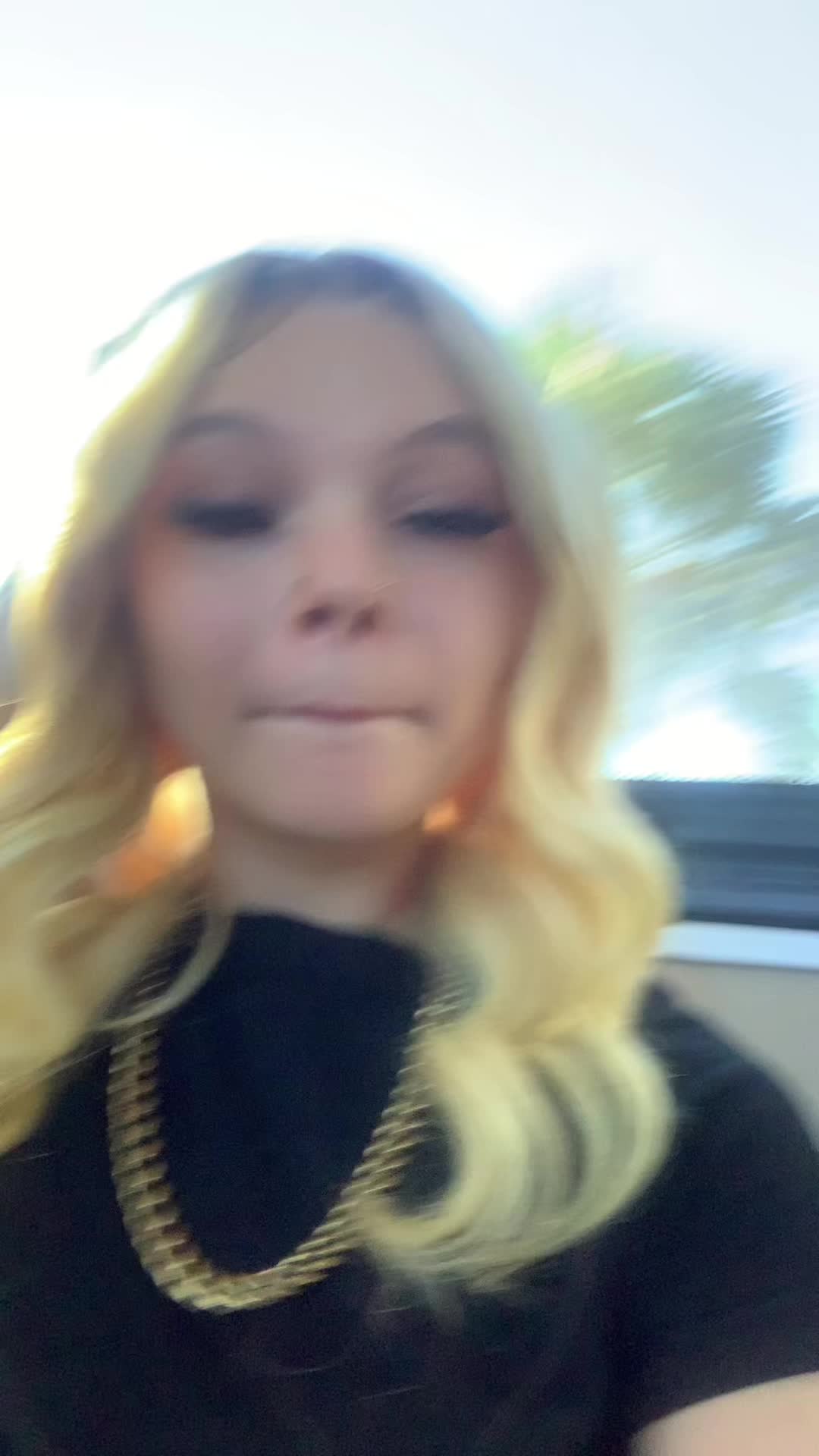 @lucy