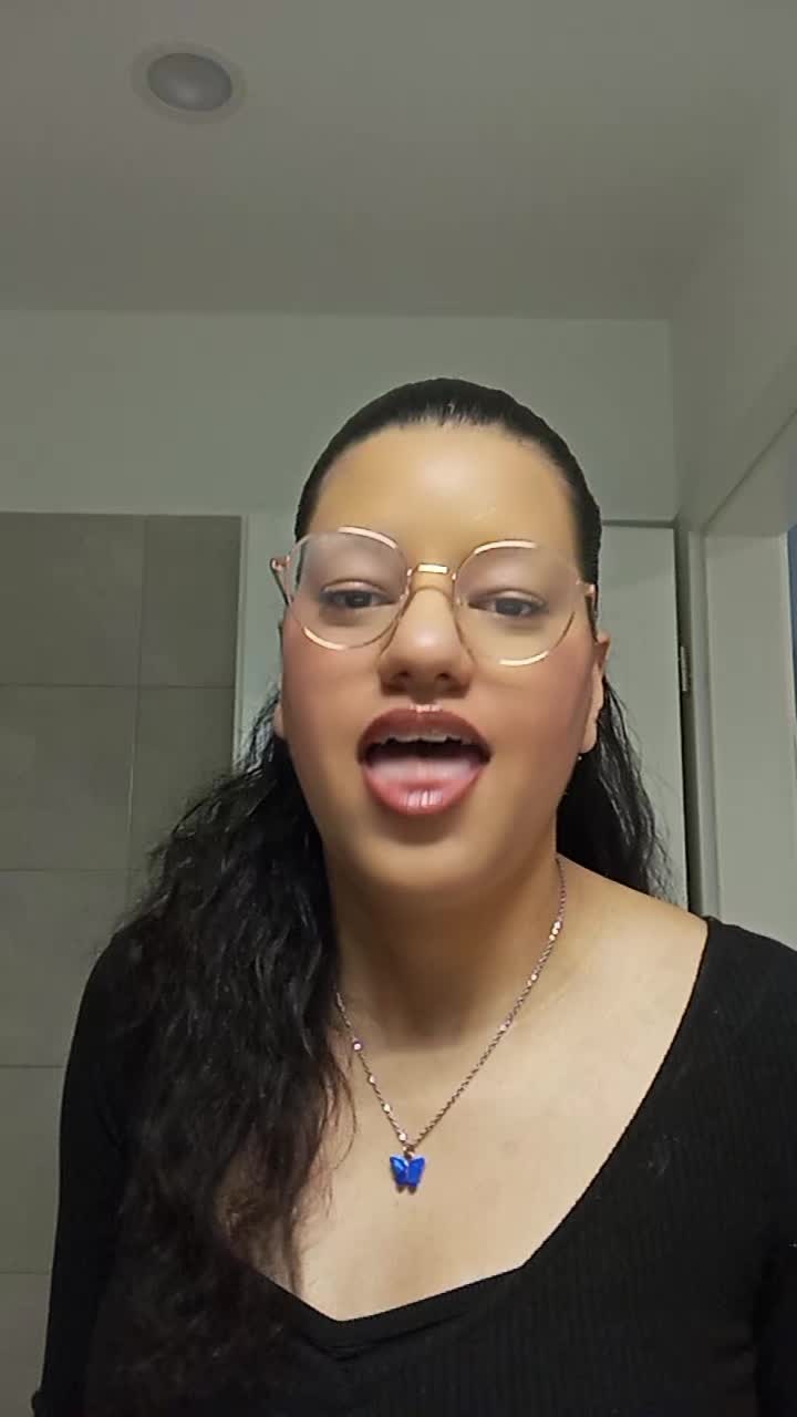 @...