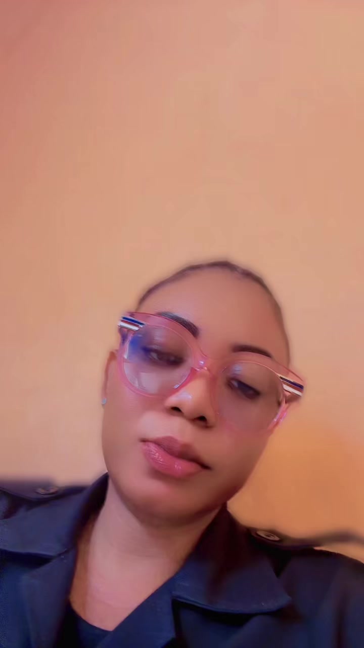 @Mama Dzuwoe ll
