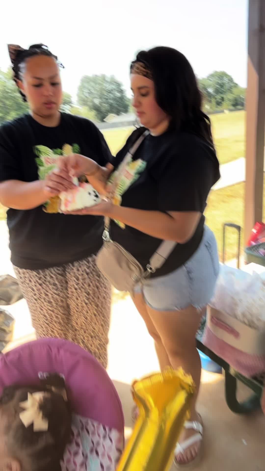 @sarahdemara