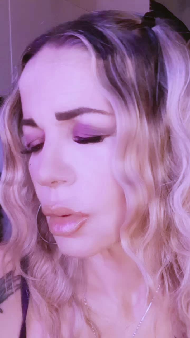 @Alexa_Alma26 ♈