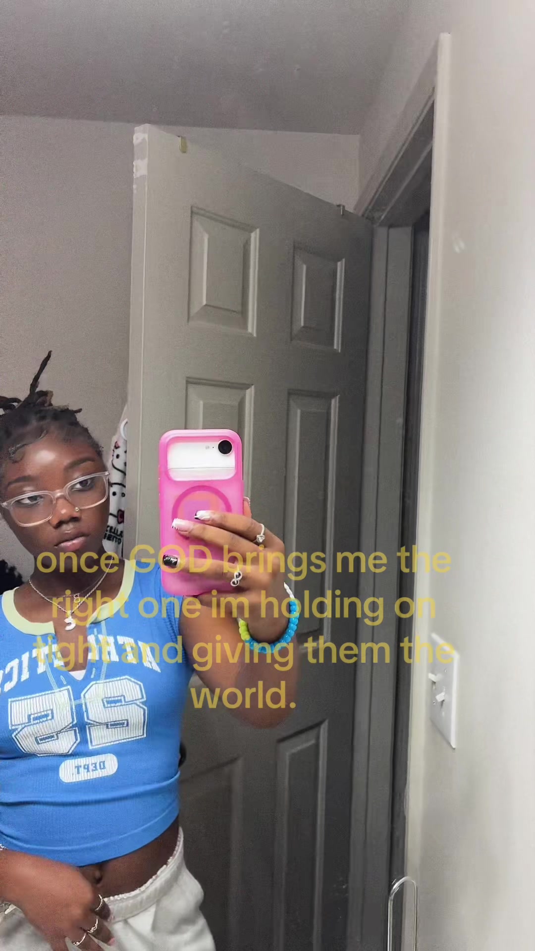 @⃟