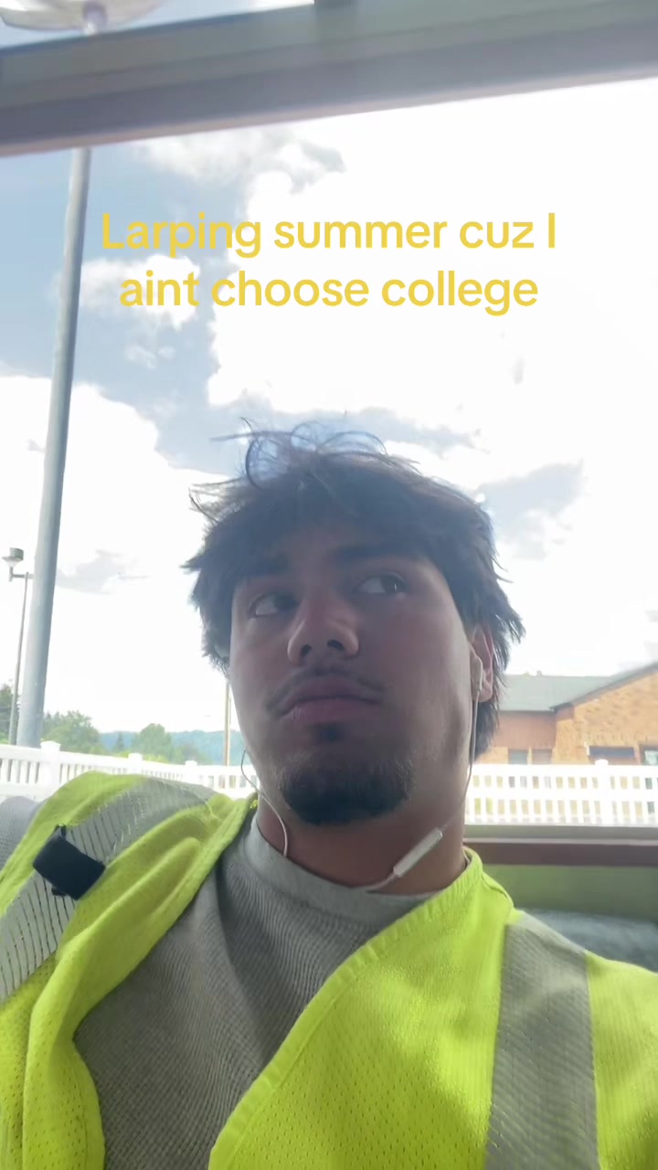 @Kulisi