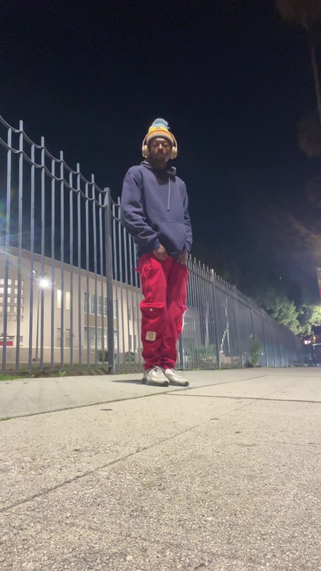 @LV