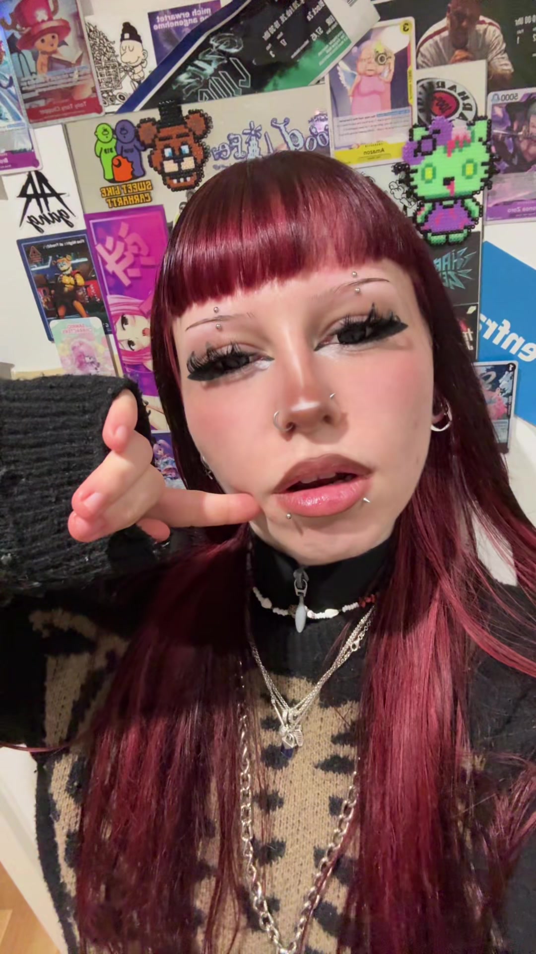 @≽^•༚•🎀≼
