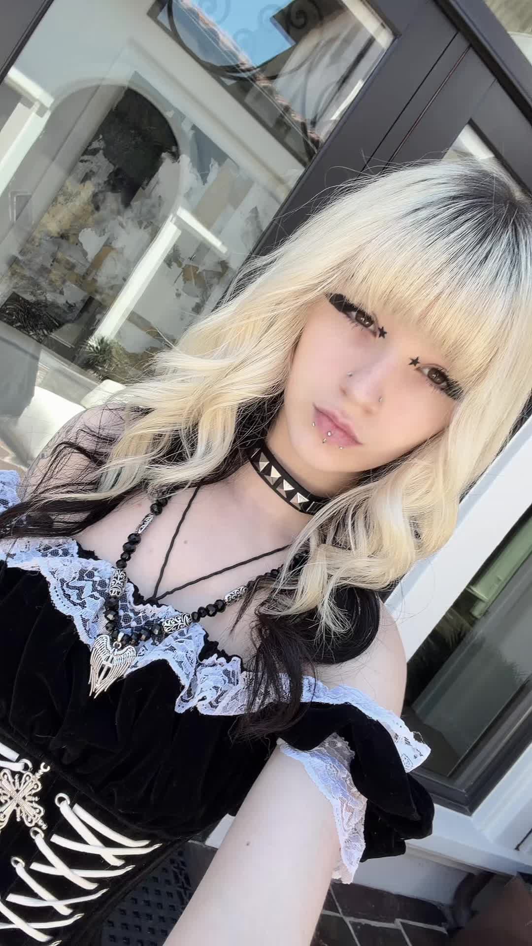 @โ
๐๐๐ ๐ฆ๐ข โ
