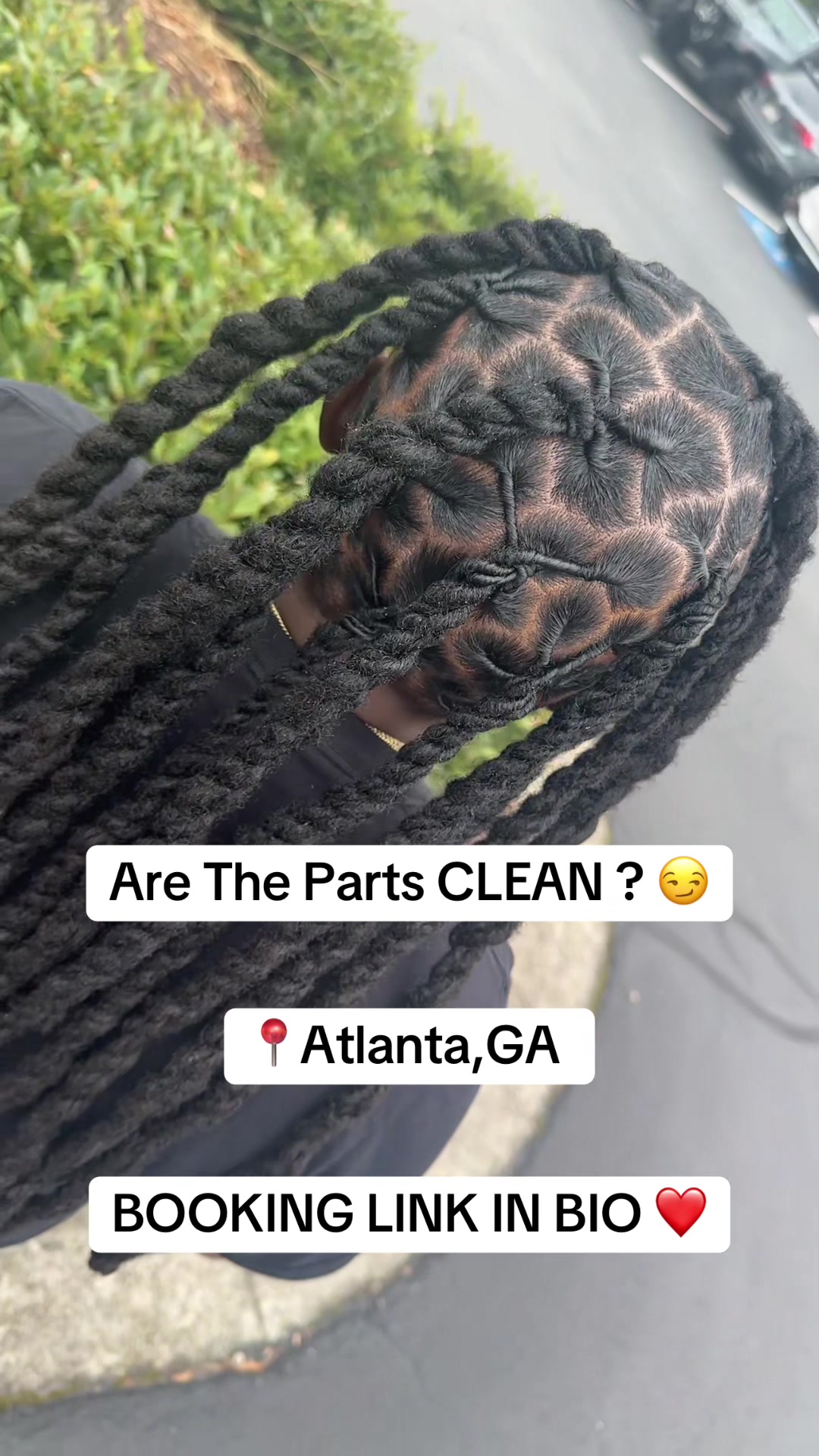 @thechelseasimone