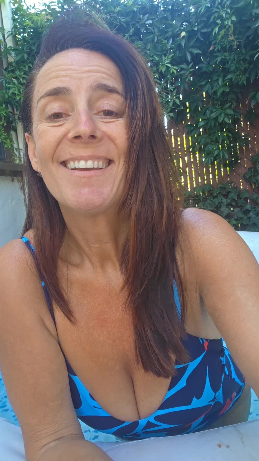 @Angela