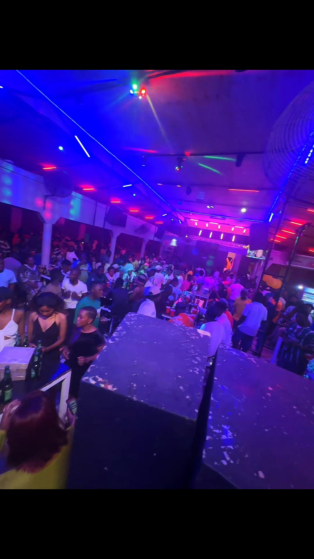 @KissTownBar