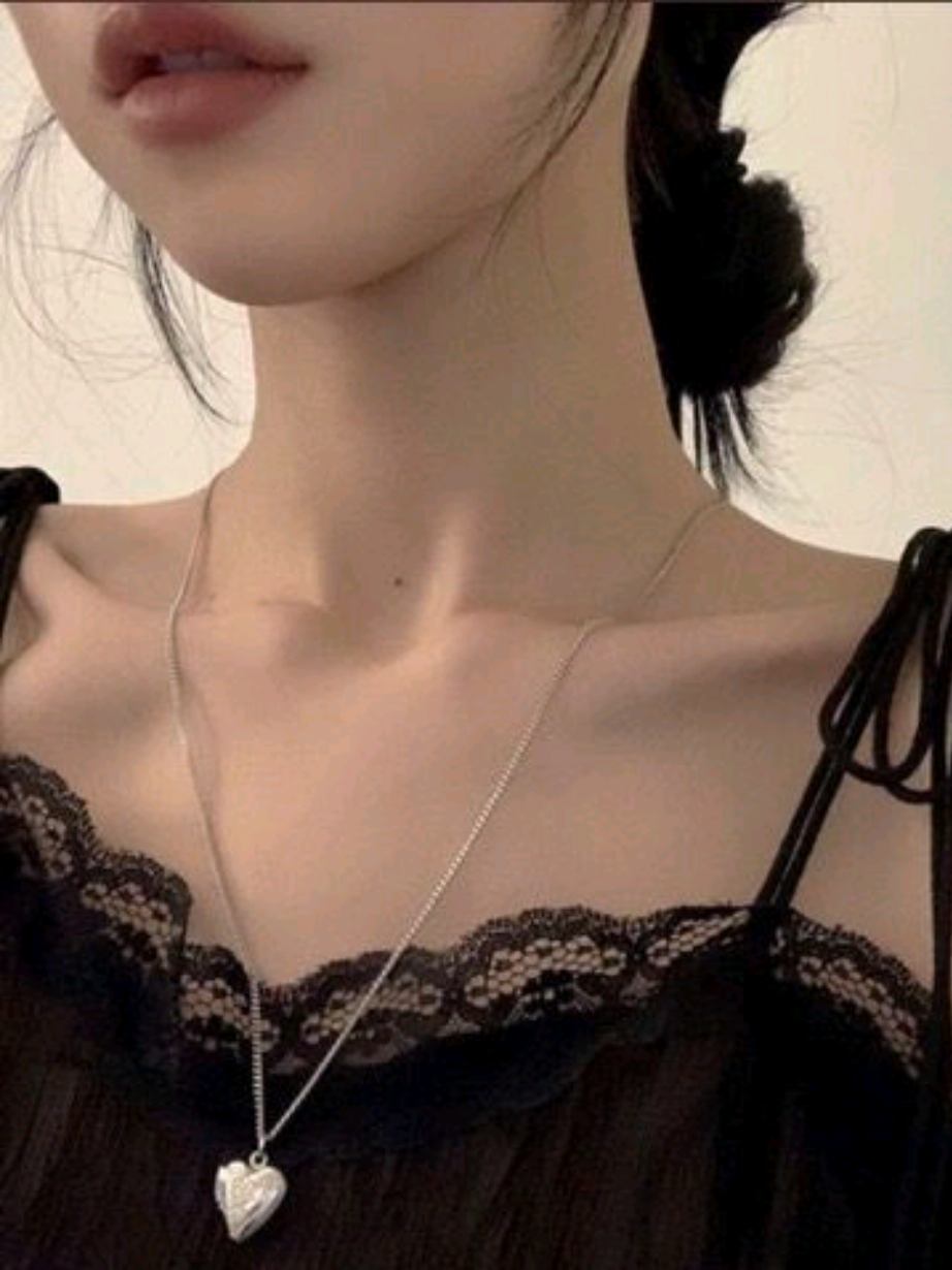 @๐จ๐ผ๐น๐ถ๐น๐จ
