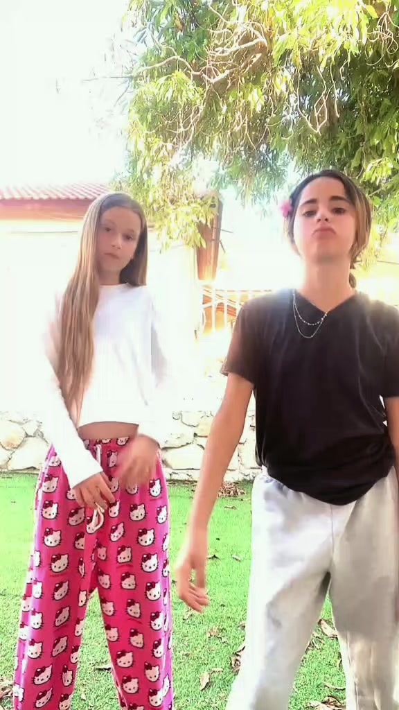 @â¨đşđšsisters by bloodđšđşâ¨