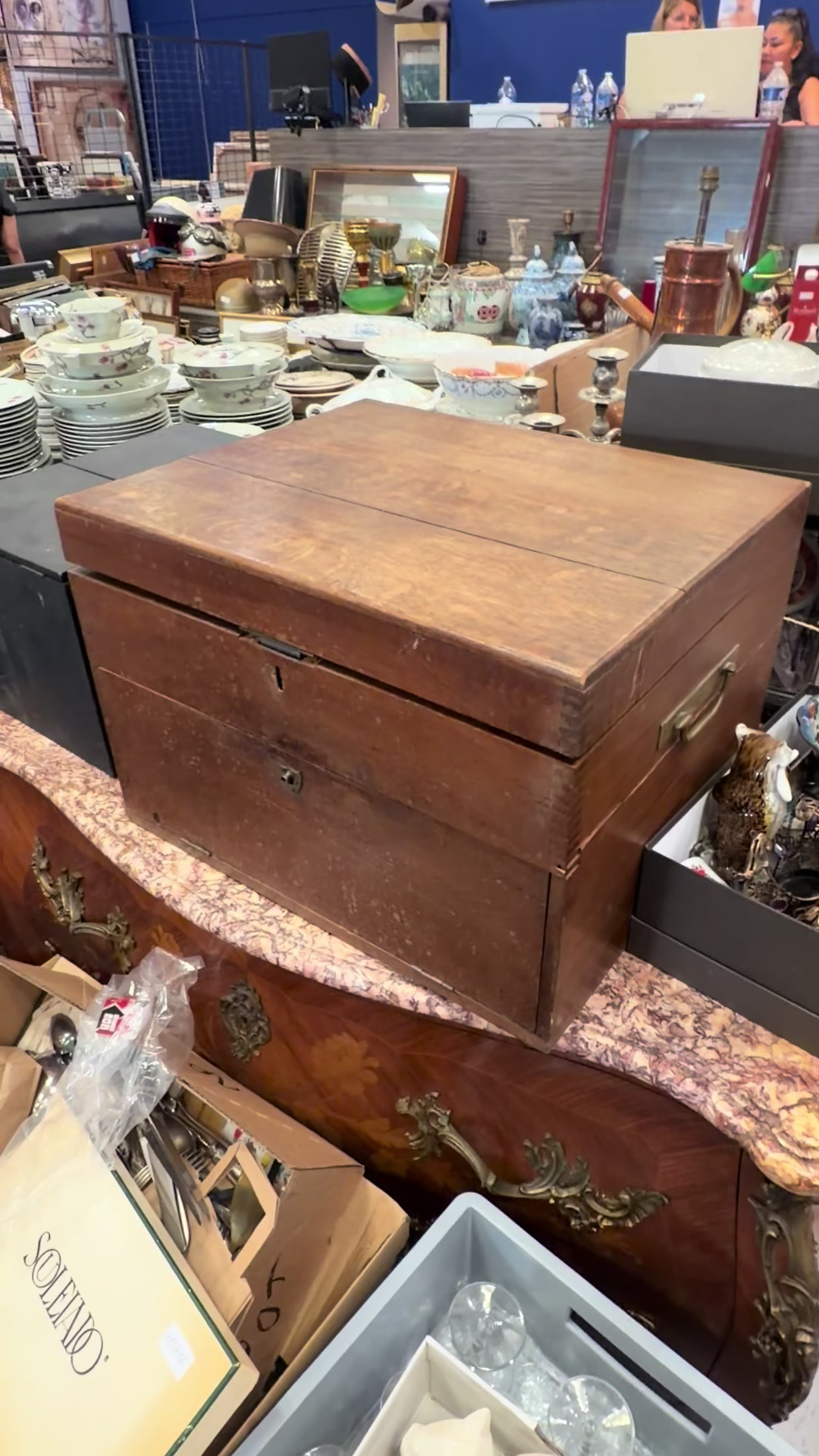 @France Antique Centre