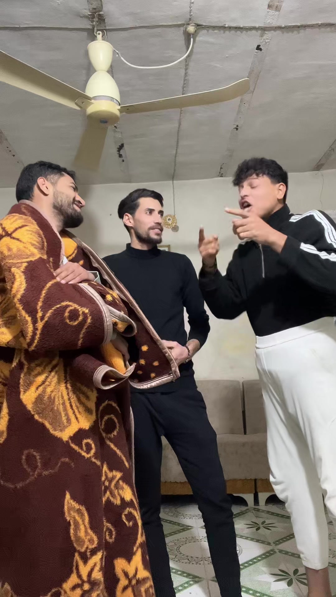 @علي تيمارو