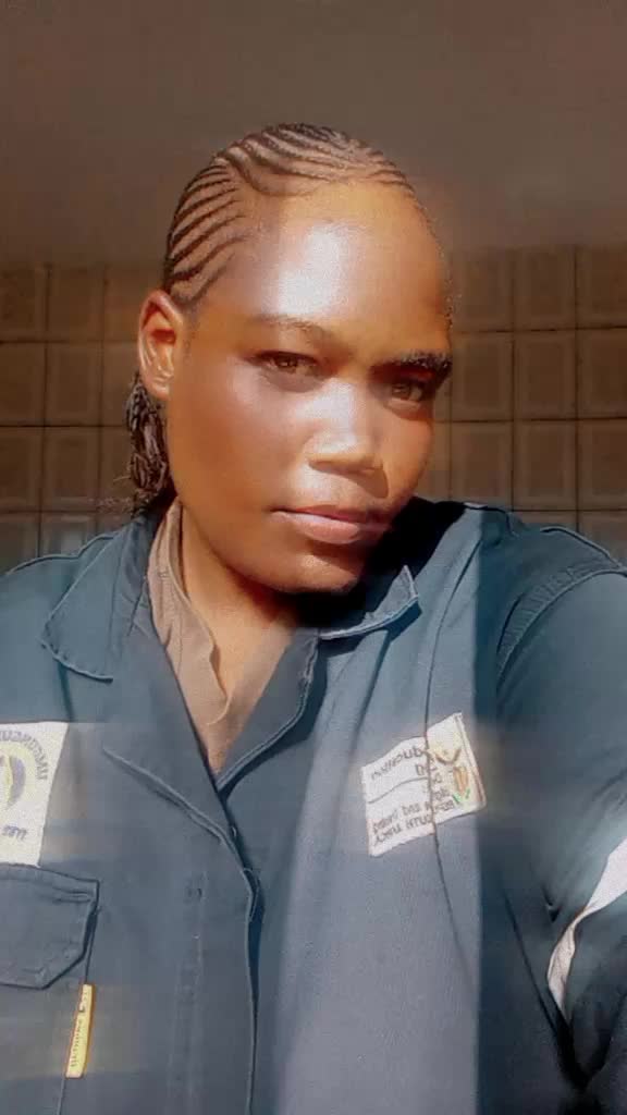 @NokxyWakwaMbhele