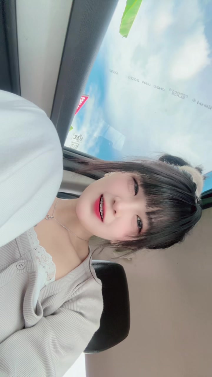 @WoradaSatphanich