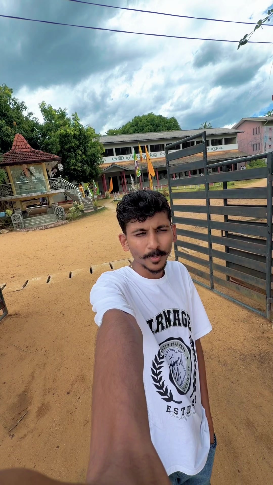 @Supun sadharu ( ටිටියා)