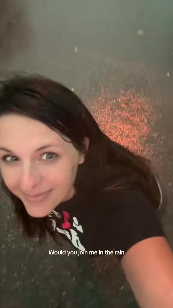 @barefootmamamnfree