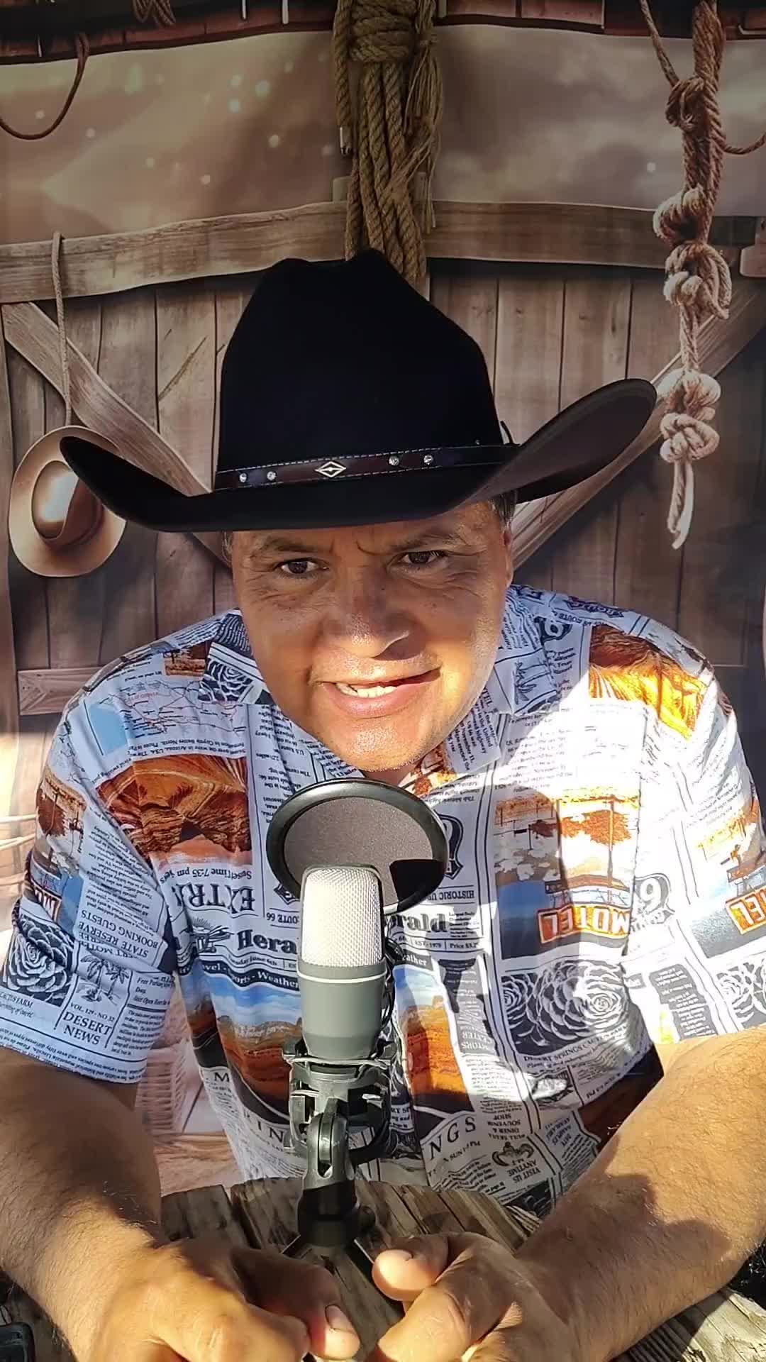 @HABLANDO CLARO podcast
